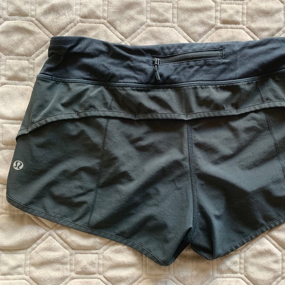 Lululemon Speed Up Run Shorts - Picture 3 of 3